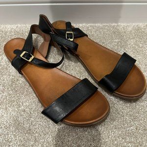 Rock & Candy Black Flat ankle strap sandals - size 12